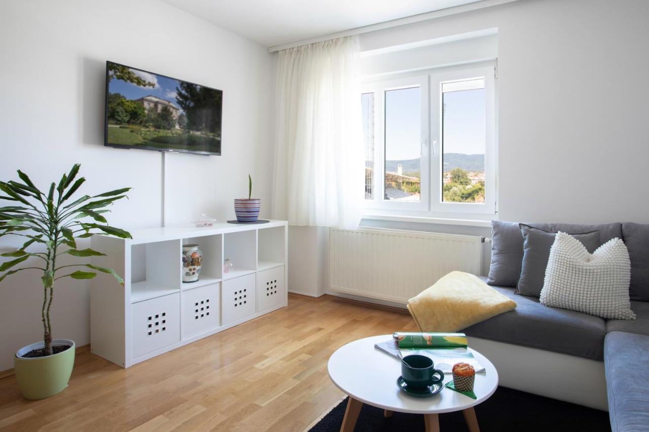 Spacious 2Bdr Apartment With A Cute Balcony Záhřeb Exteriér fotografie