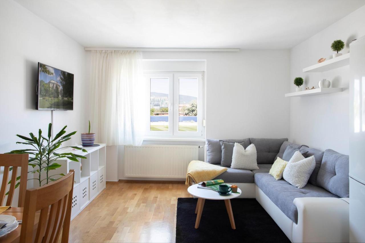 Spacious 2Bdr Apartment With A Cute Balcony Záhřeb Exteriér fotografie